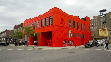 louis vuitton pop-up chicago address|Louis Vuitton Chicago Michigan Avenue .